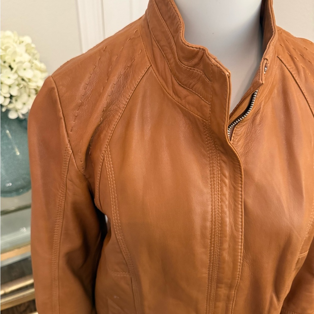 Quince Camel Leather Jacket - Picture 4 of 9